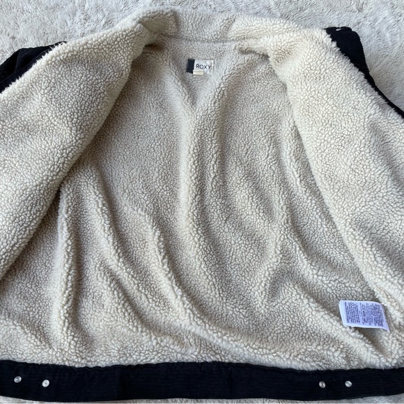 Roxy Black Corduroy Trucker Jacket - Picture 4 of 8